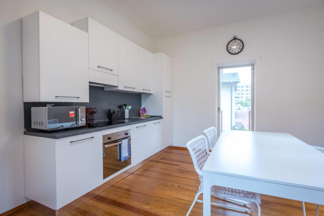 Modern apartment in Lugano Bagian luar foto